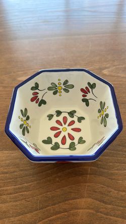Colorful ceramic bowl