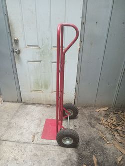 Milwaukee Dolly 600 capacity "It's Available"