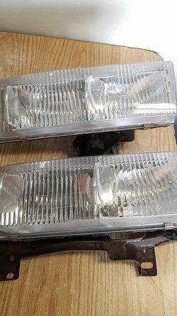 96-99 GMC SAVANA, headlight