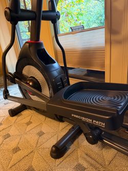 Schwinn 470 Elliptical Machine