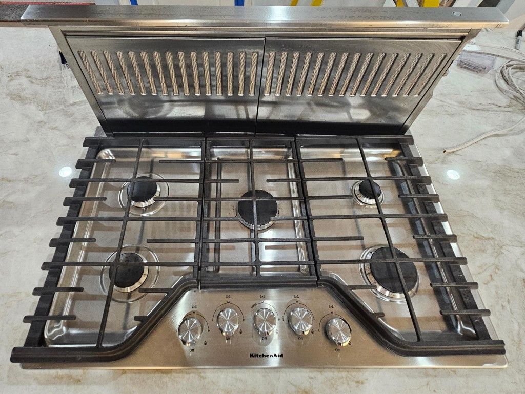 Gas Stove Top With Down Draft Fan