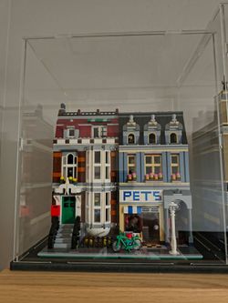 LEGO Creator Expert Pet Shop 10218 Modular Building