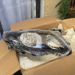 Toyota Corolla 2009 Headlights And Fog lights 
