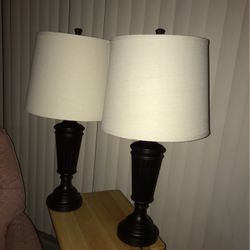 2 Table Lamps. Like New condition.