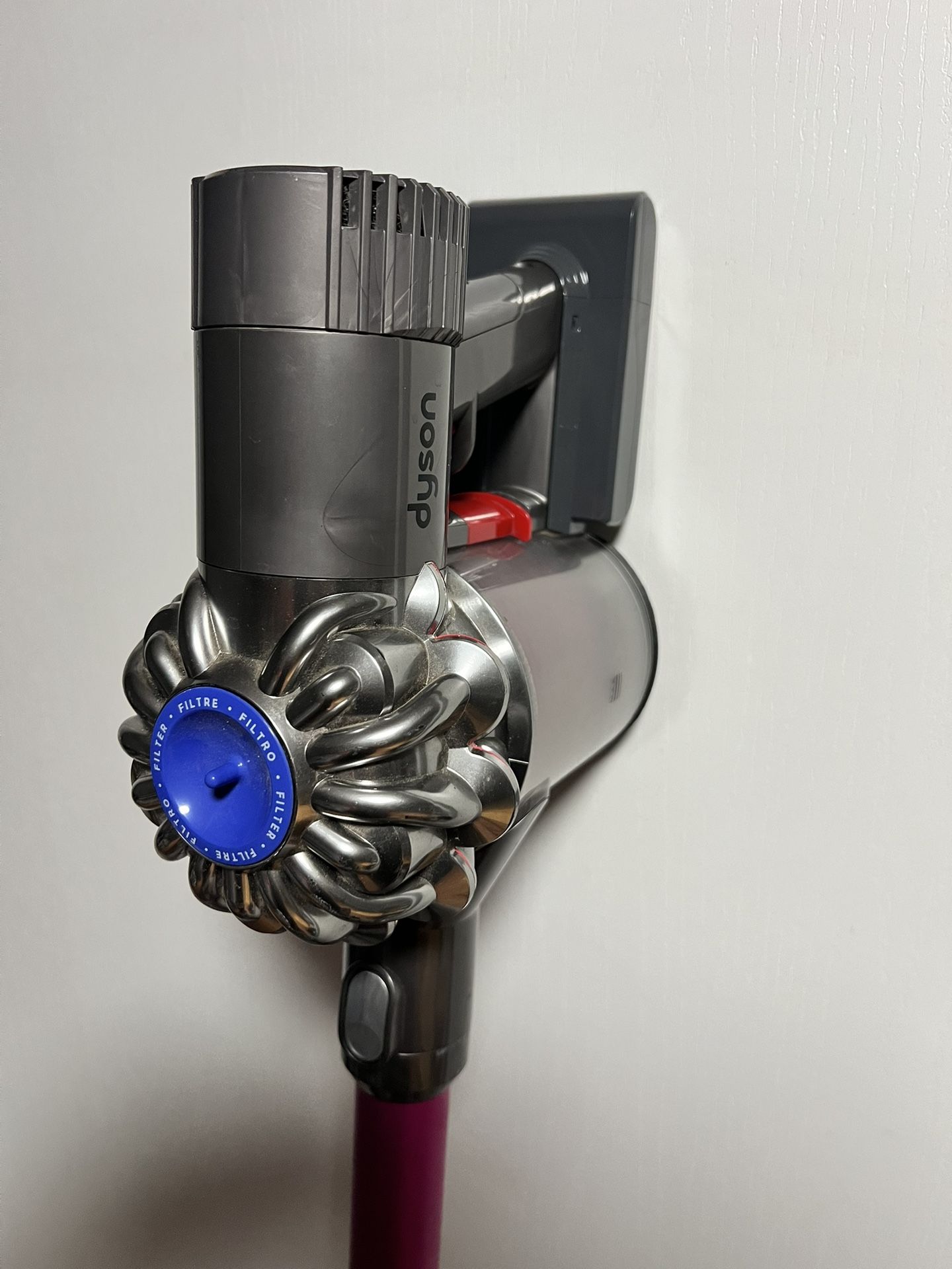 Dyson V6 Vacuum Cleaner