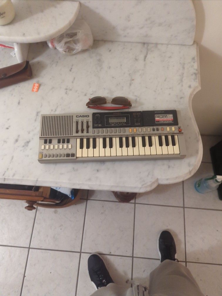Small Vintage Casio Keyboard