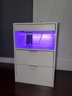 Night stand