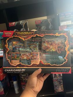 Charizard ex box