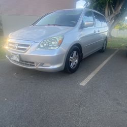 O5 Odyssey Van 