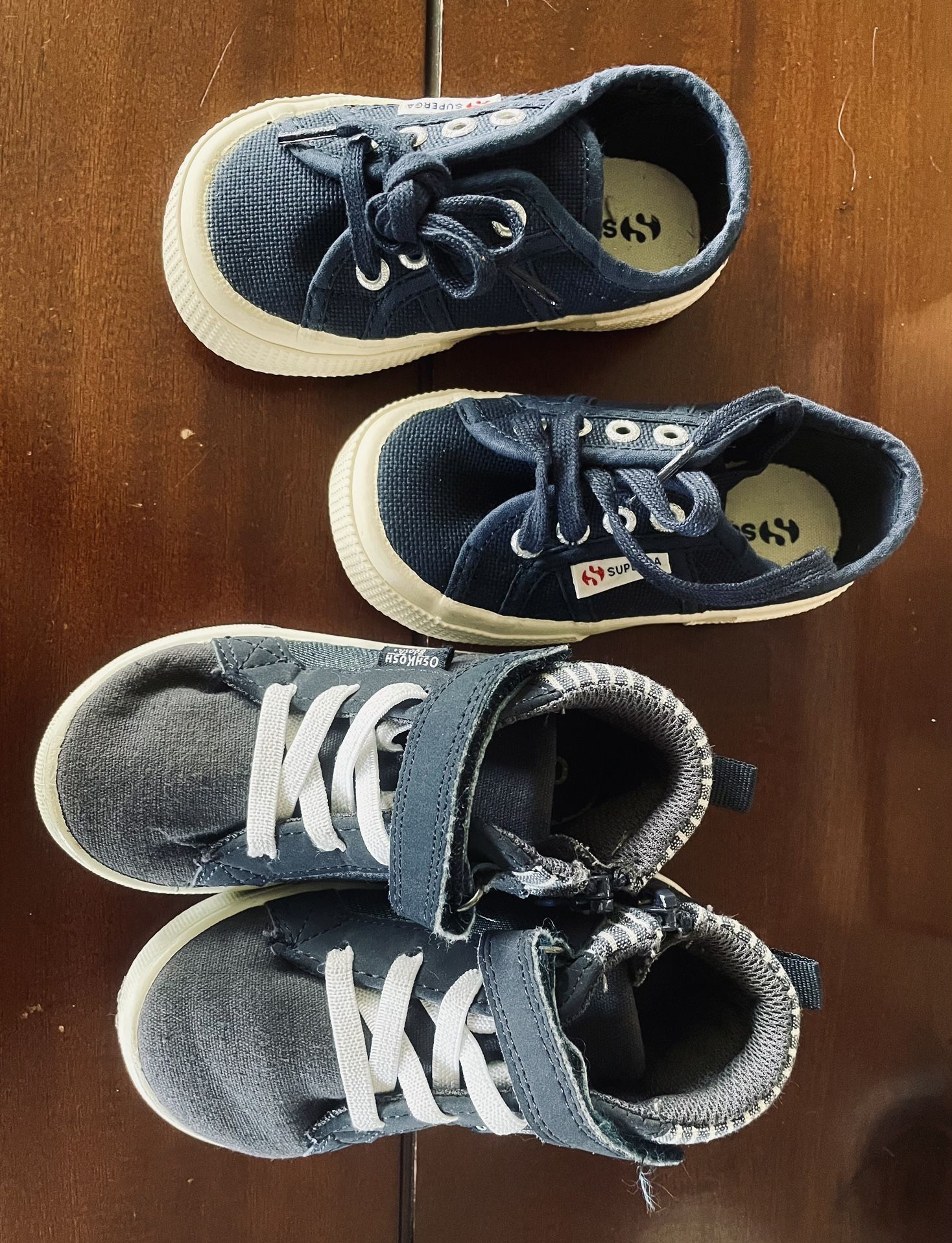 Lot Of 2 Pairs Of Toddlers Size 7 Shoes