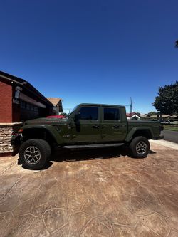 2024 Jeep Gladiator