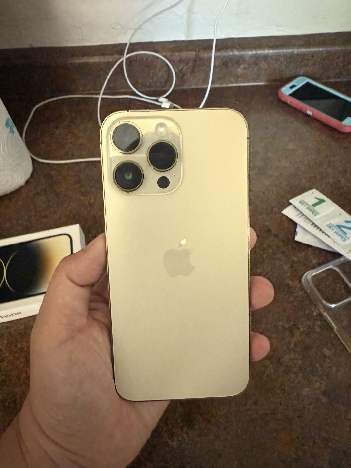 iPhone 14 Pro Max Unlocked Gold