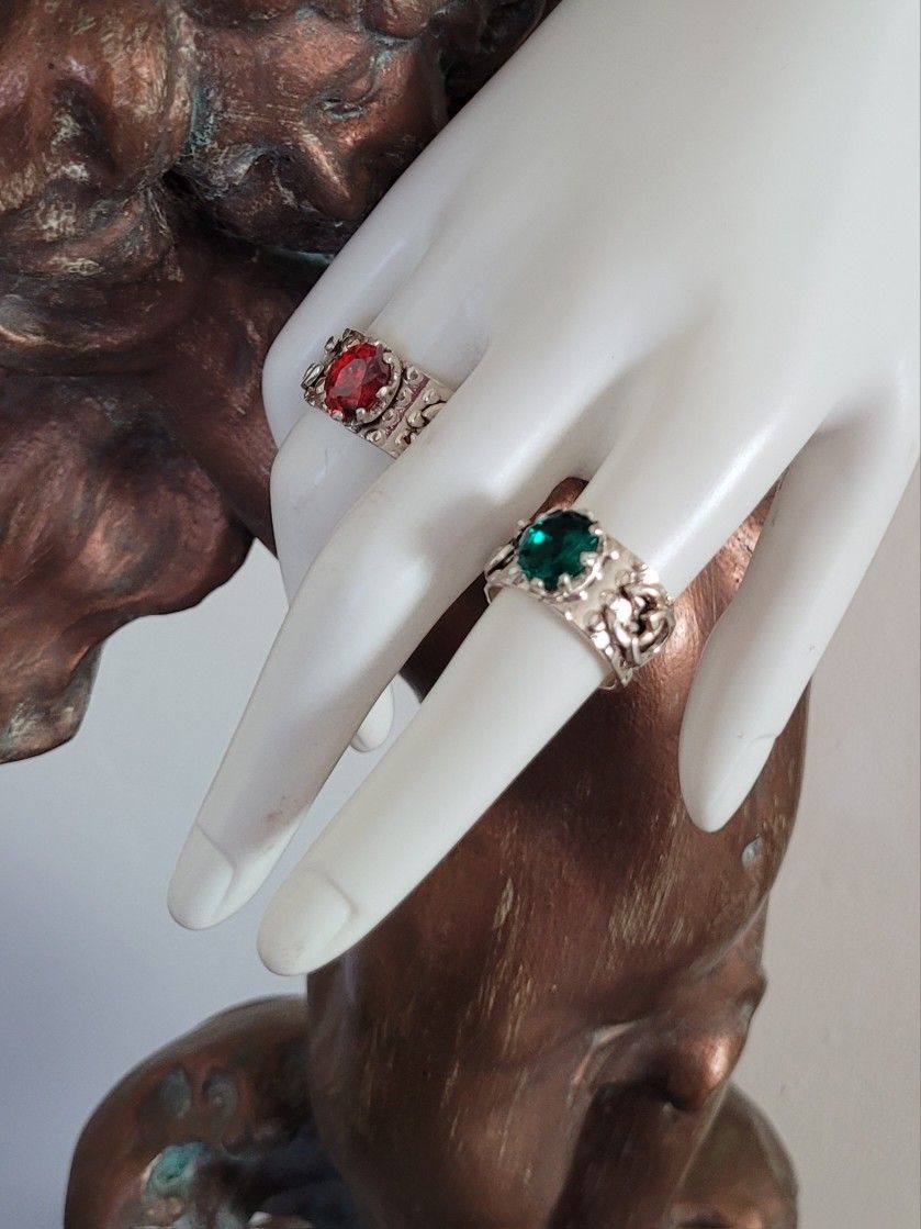 Sterling Silver 925 Rings With Red And Green Crystal