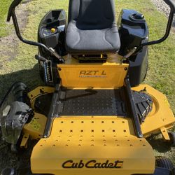 Cub Cadet Zero Turn Mower 54”
