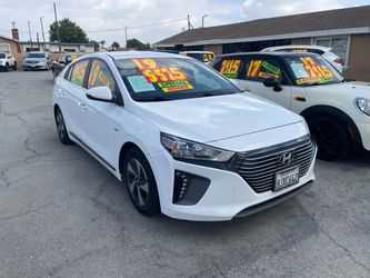 2019 Hyundai Ioniq Hybrid SEL Hatchback