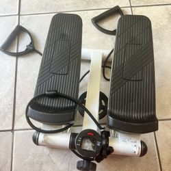 Exercise Stepper Small Pedal Machine With Handle 