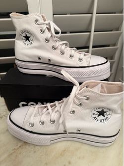 Converse Chuck Platform White Size 7 Woman-Brand New, Never Used
