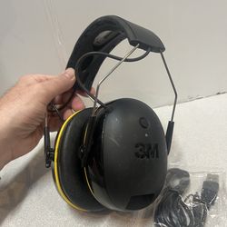 3M WorkTunes connect wireless hearing protection, Bluetooth headphones-Black