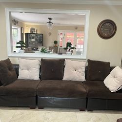   Jerome's  Leather Base Sectional Sofa