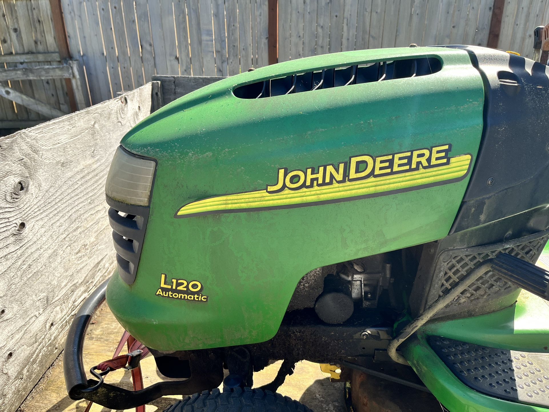John Deere Lawn Tractor L120 for Sale in Orting, WA OfferUp