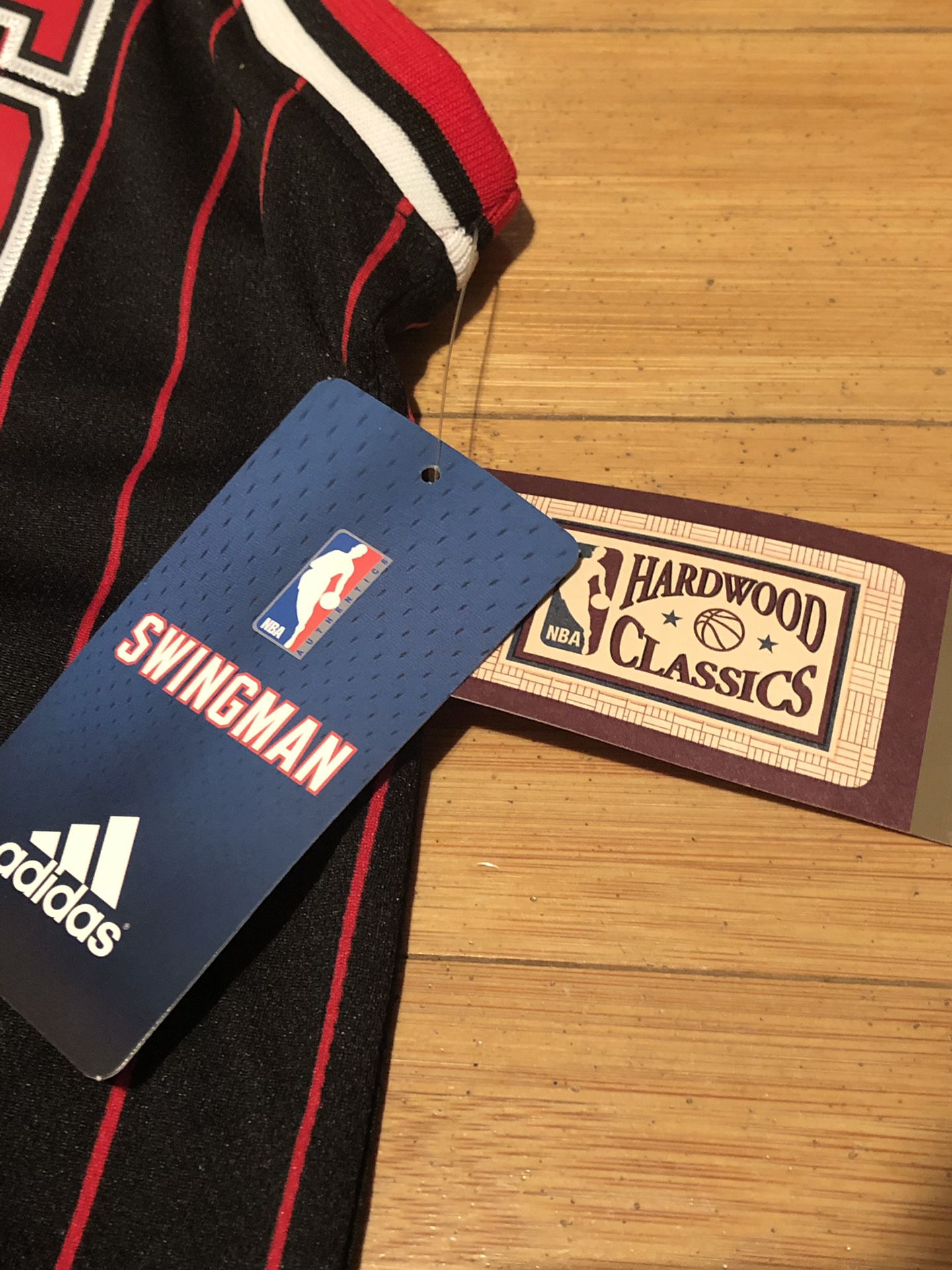 Chicago Bulls Derrick Rose #1 00's Adidas NBA Logo Basketball Jersey –  thefuzzyfelt