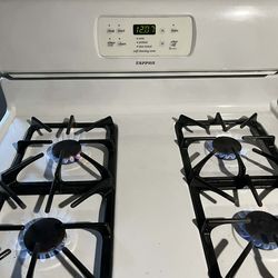 Gas stove