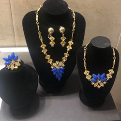 4pcs Exotic Royal Blue Flowers Design Gold Plated Jewelry Set