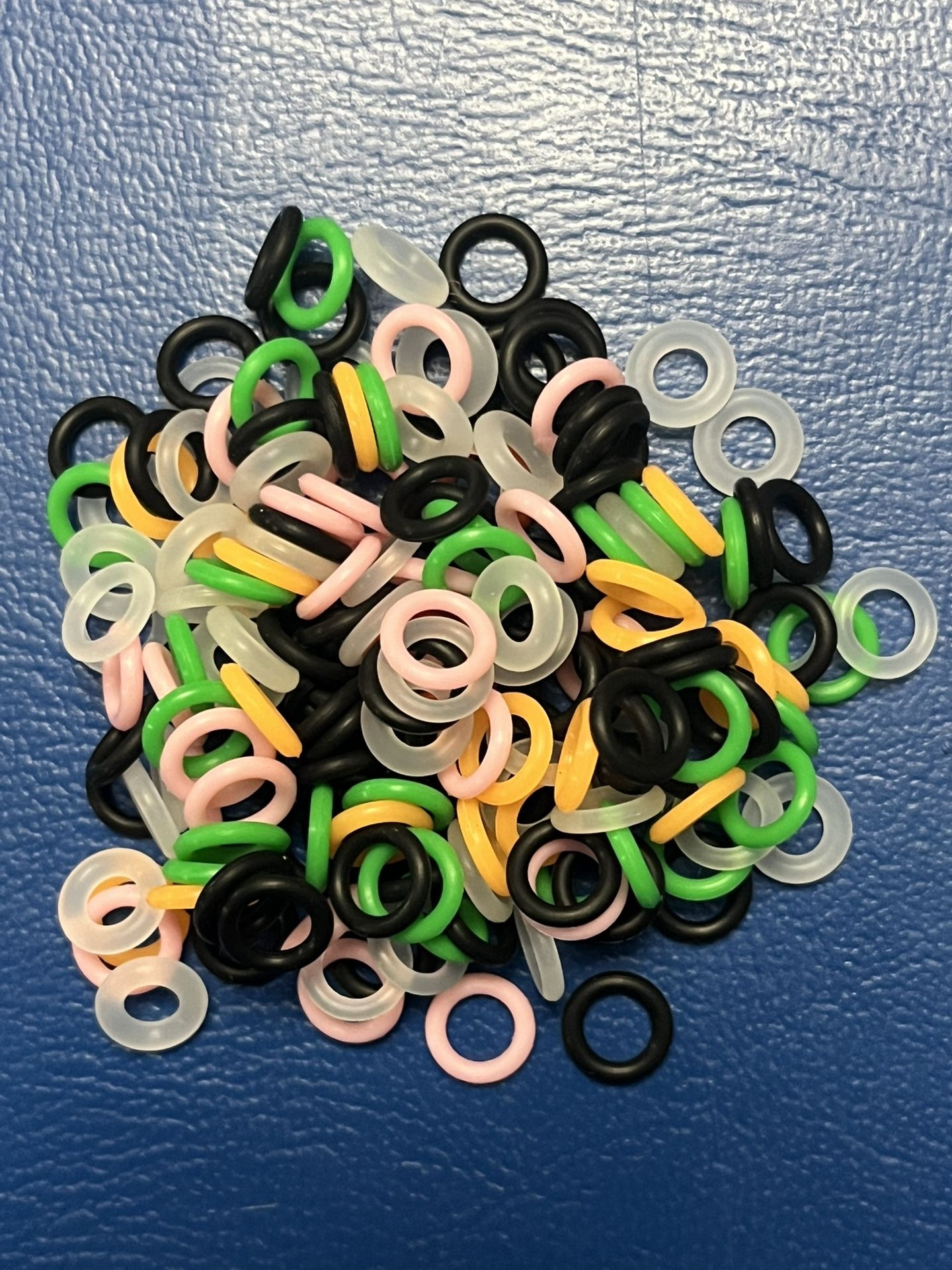 200 pc. Multicolor Wacky-Rings