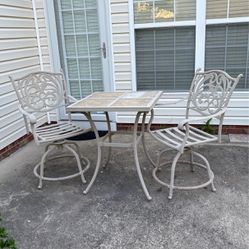 3 Peice Patio Set 4 Square Tile Top Swivel Chairs