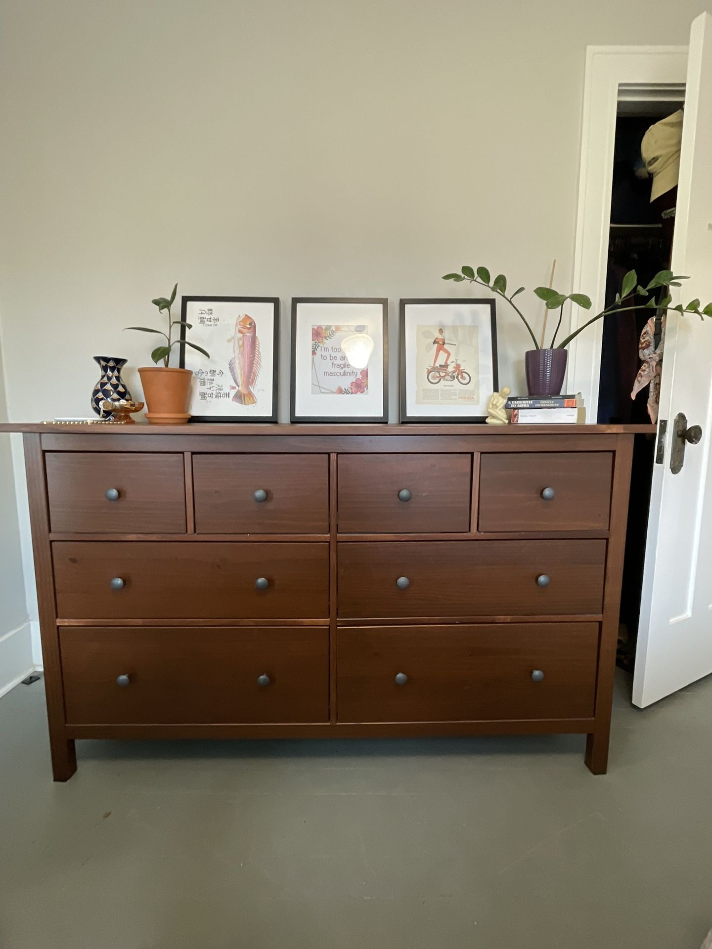 Lightly Used Dresser for Sale in Seattle, WA OfferUp