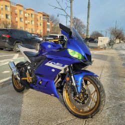 2025 Yamaha R3 🇺🇸