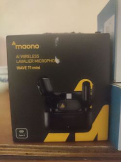 AI wireless lavalier microphone