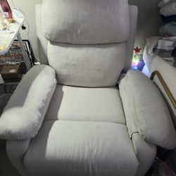 Reclinable Chair CREAM COLOR