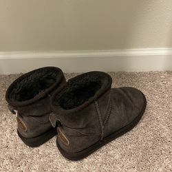 5 Women’s Sneakers Boots Sandals 6.5-7