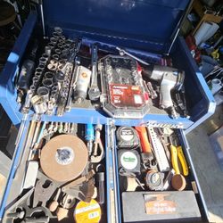 Kobalt Heavy Duty Rolling Toolbox Full With Tools Including Keys All You Need For Shop Or Home 