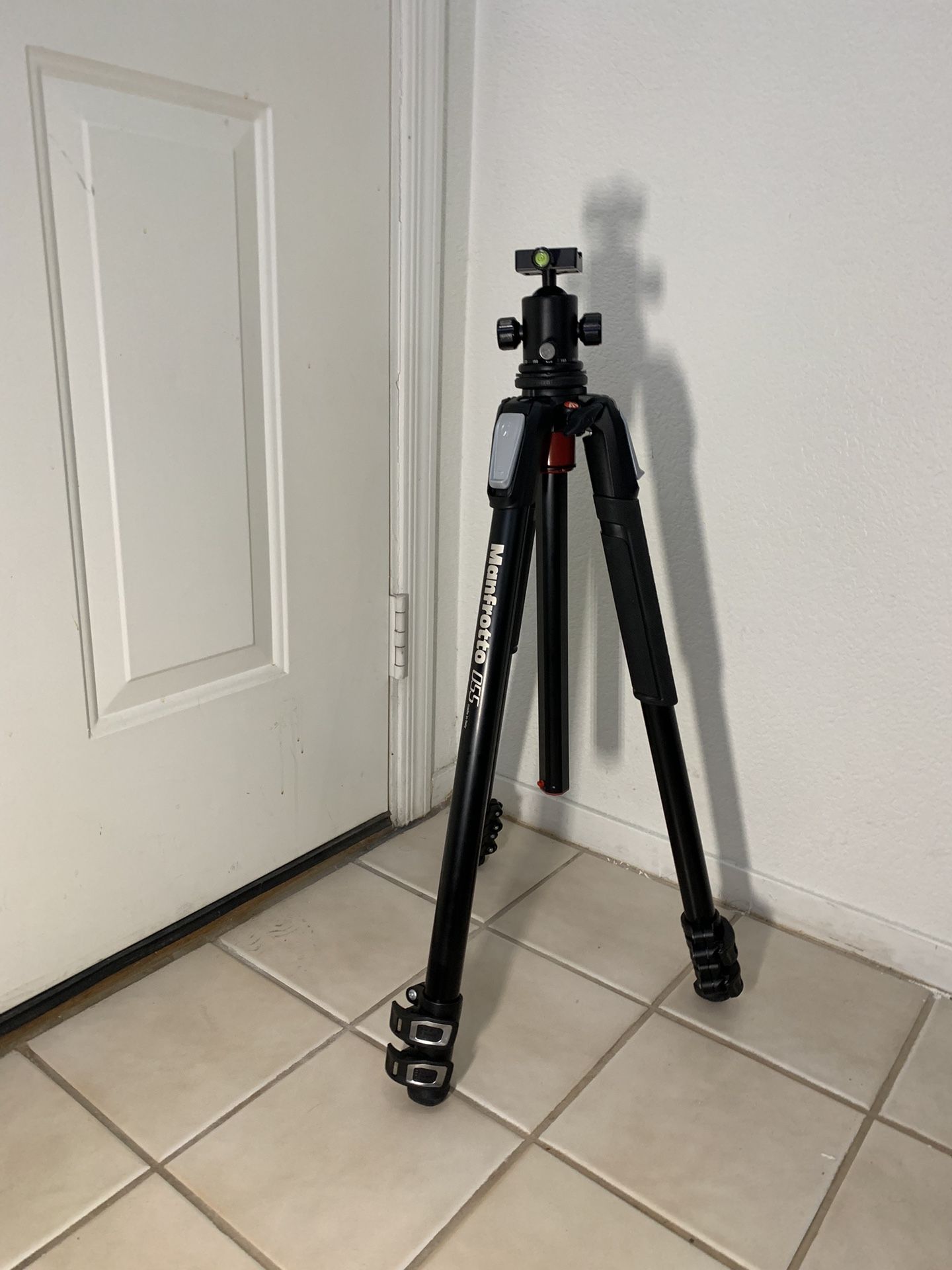 Manfrotto Tripod With OEM Carry Bag