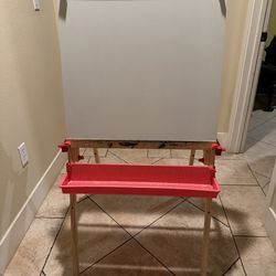 Melissa and Doug art easel
