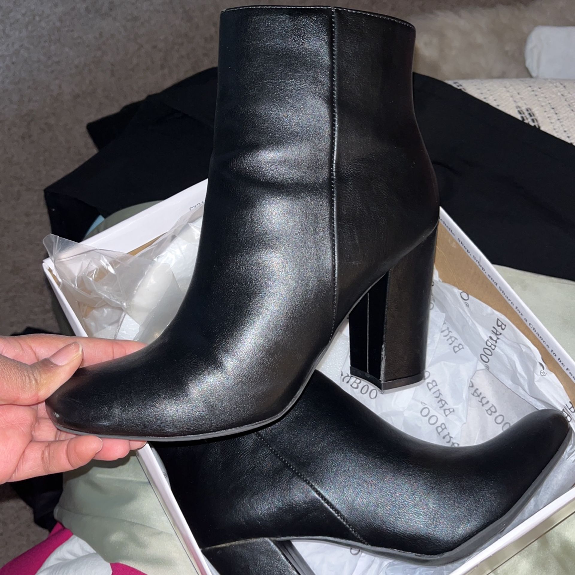 Size 9 Women Black Booties