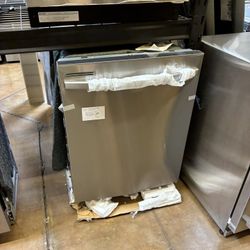 24 Inch Wide Stainless Steel Dishwasher Samsung 