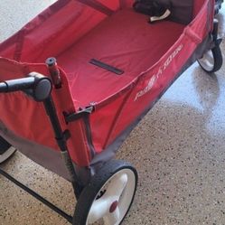 Radio Flyer Folding Wagon With Roof
