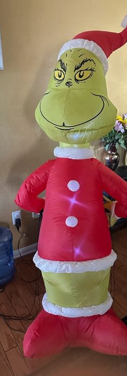 Gemmy Grinch 6.5 ft Christmas Airblown Inflatable  LED lighted as