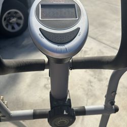 Sunny Health & Fitness Elliptical Machine