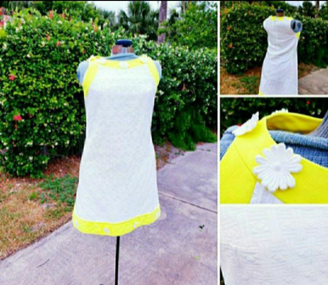 Perfect White & Yellow Vintage 1960's Flower Power Summer Sun Beach Dress Size 12