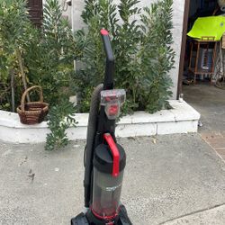  Vacuum Cleaner 