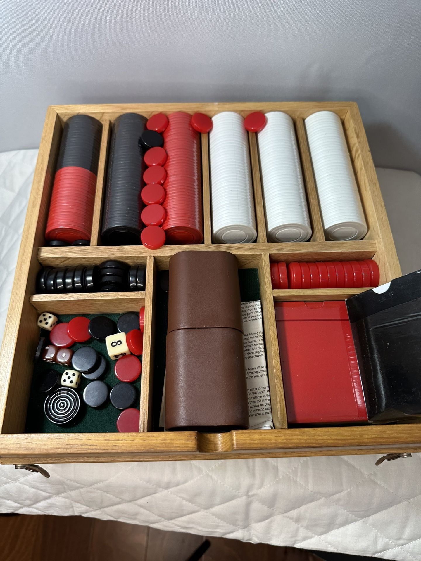 Vintage Marlboro Collector Backgammon Checkers Cards Poker Chips