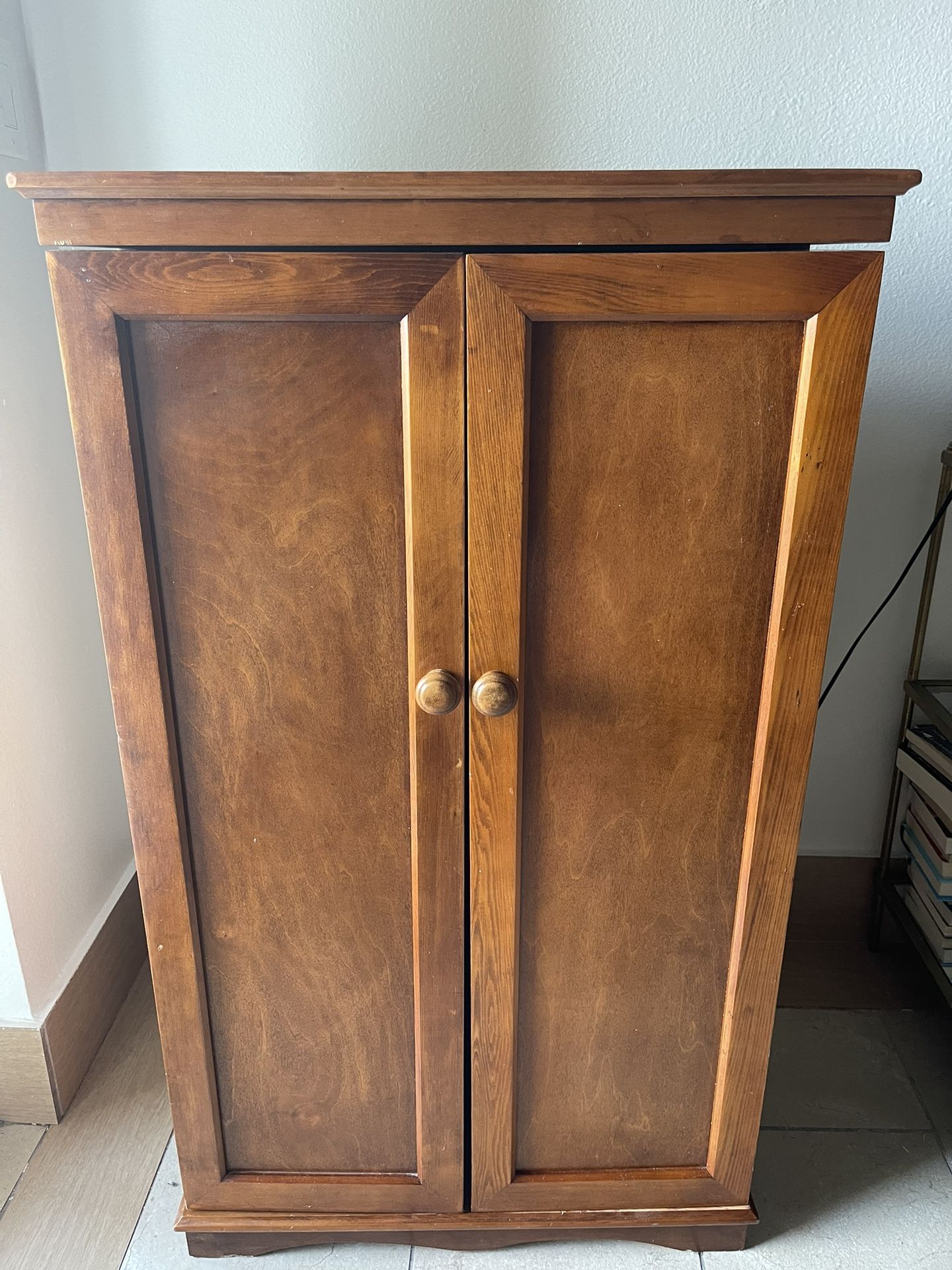 Vintage Armoire/cabinet 