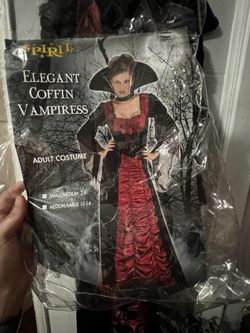 Women’s Vampire Costume