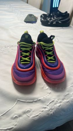 Adidas Size 6  D.O.N BOYS YOUTH SHOES running basketball