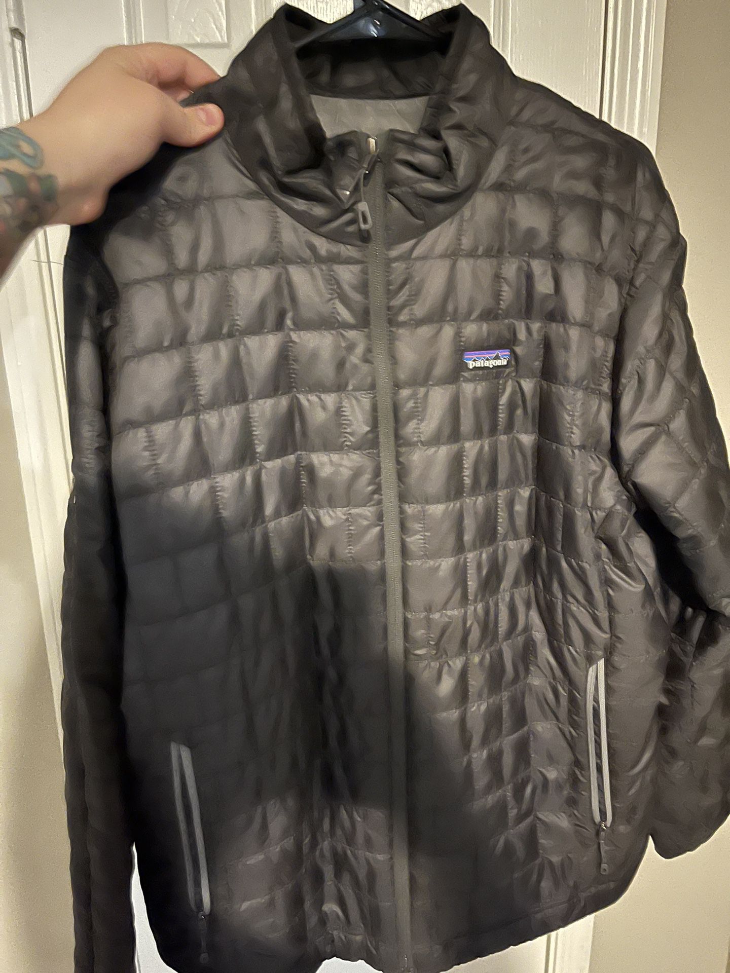 Men’s Patagonia Nano Puff Jacket Size Large