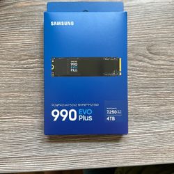 Samsung 4TB 990 EVO Plus SSD